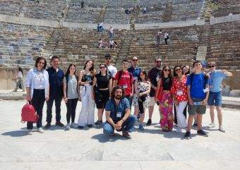 Το 1ο Πειραματικό ΓΕΛ Καρδίτσας στη Σμύρνη της Τουρκίας, στο πλαίσιο του  προγράμματος Erasmus: «Literature and Innovating»