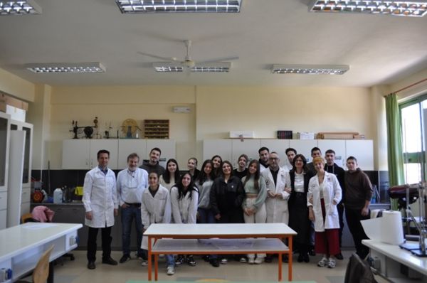 Συνεργασία του 1ου Πειραματικού ΓΕΛ Καρδίτσας με το Τμήμα Κτηνιατρικής του Πανεπιστημίου Θεσσαλίας