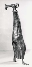 Χρήστος Καπράλος (1909-1993) Μάρσα-Μάτρουχ, 1971, χαλκός, 1,73Χ0,76Χ0,40 μ.