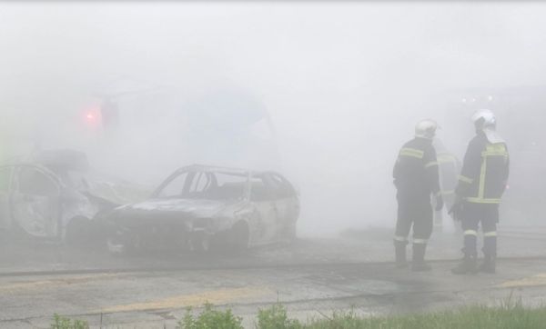 Δύο νεκροί σε τροχαίο στο διόδια Πολυμύλου στην Εγνατία - Φορτηγό παρέσυρε οχήματα και τμήμα του σταθμού(+Φωτο +Βίντεο)