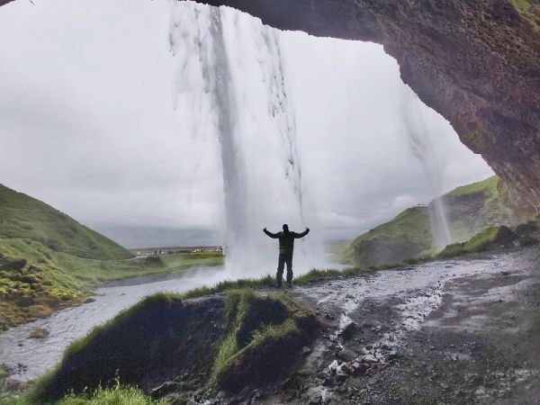 «Ισλανδία. Καλύτερη από το Διάστημα» είναι το σύνθημα της νέας τουριστικής καμπάνιας της χώρας της Β. Ευρώπης (+Φωτο)