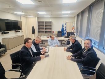 Συνάντηση εργασίας της διοίκησης του Επιμελητηρίου Καρδίτσας με τον Υφυπουργό Κλιματικής Κρίσης και Πολιτικής Προστασίας Κων. Κατσαφάδο