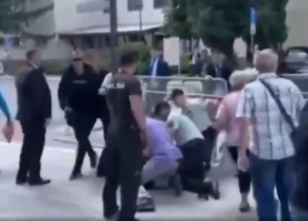 Άνδρας πυροβόλησε και τραυμάτισε τον πρωθυπουργό της Σλοβακίας Ρόμπερτ Φίτσο - Σε κρίσιμη κατάσταση η υγεία του