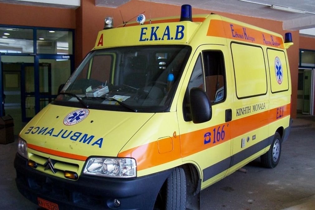 Αυτοκίνητο παρέσυρε και τραυμάτισε ανήλικο στον Πλατύκαμπο Λάρισας