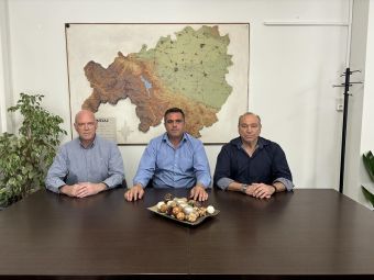 Συνάντηση Αντιπεριφερειάρχη Π.Ε. Καρδίτσας με εκπροσώπους της Αερολέσχης Αεροδρομίου Μυρίνης