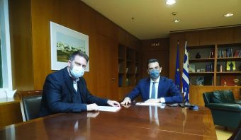 Συνάντηση του Δημάρχου Αργιθέας Α. Στεργίου με τον Υπουργό Περιβάλλοντος και Ενέργειας Κ. Σκρέκα