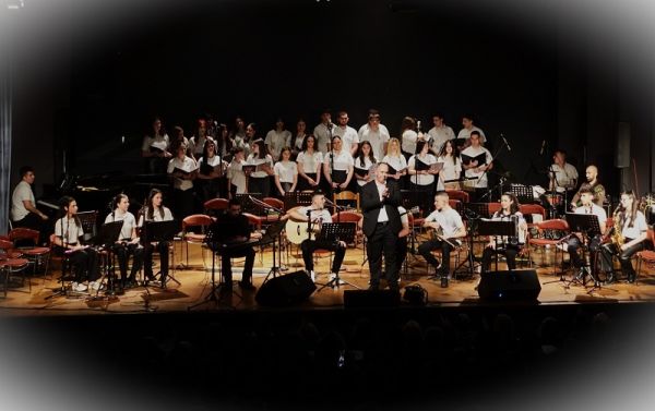 Αφιέρωμα στους Κ. Βίρβο και Μπ. Μπακάλη από τα Μουσικά Σχολεία Καρδίτσας και Τρικάλων την Τρίτη 16 Απριλίου