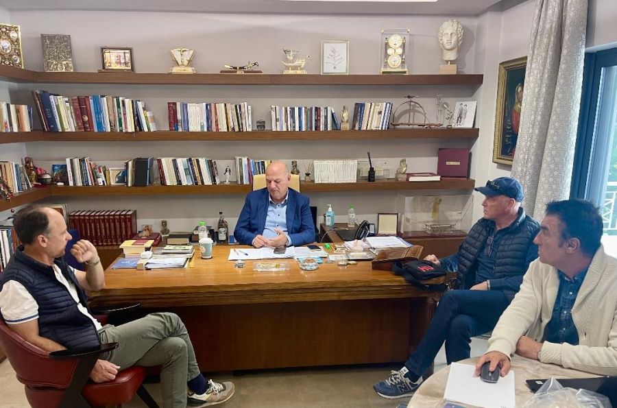 Συνάντηση Αερολεσχών Καρδίτσας με τον Κοινοβουλευτικό εκπρόσωπο και πρώην Υπουργό, κ. Τσιάρα, σχετικά με τις αναπτυξιακές δυνατότητες του αεροδρομίου Μυρίνης