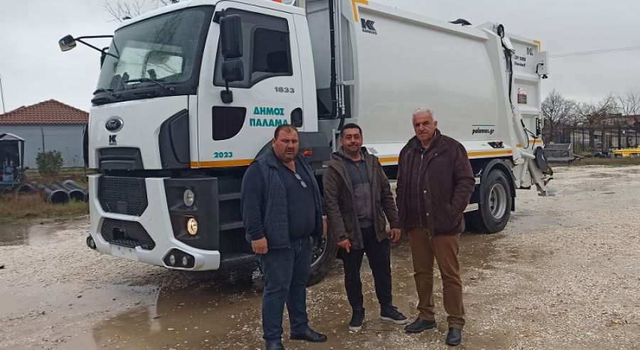 Παρέλαβε το νέο απορριμματοφόρο ο Δήμος Παλαμά
