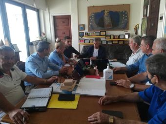 Υπεγράφη η σύμβαση του έργου για την έναρξη νέων αντιπλημμυρικών έργων σε υδατορέματα και χειμάρρους στον Αλμυρό