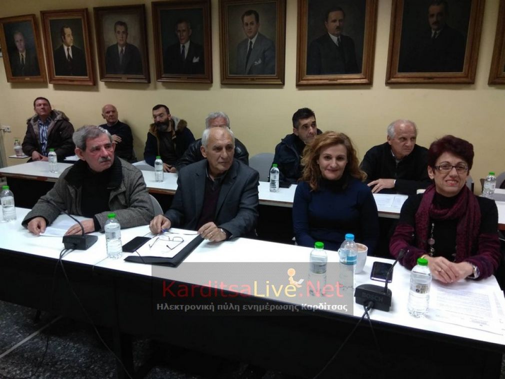 Προς λύση το θέμα των ανεπιτήρητων ζώων με απόφαση του Δημ. Συμβουλίου Καρδίτσας