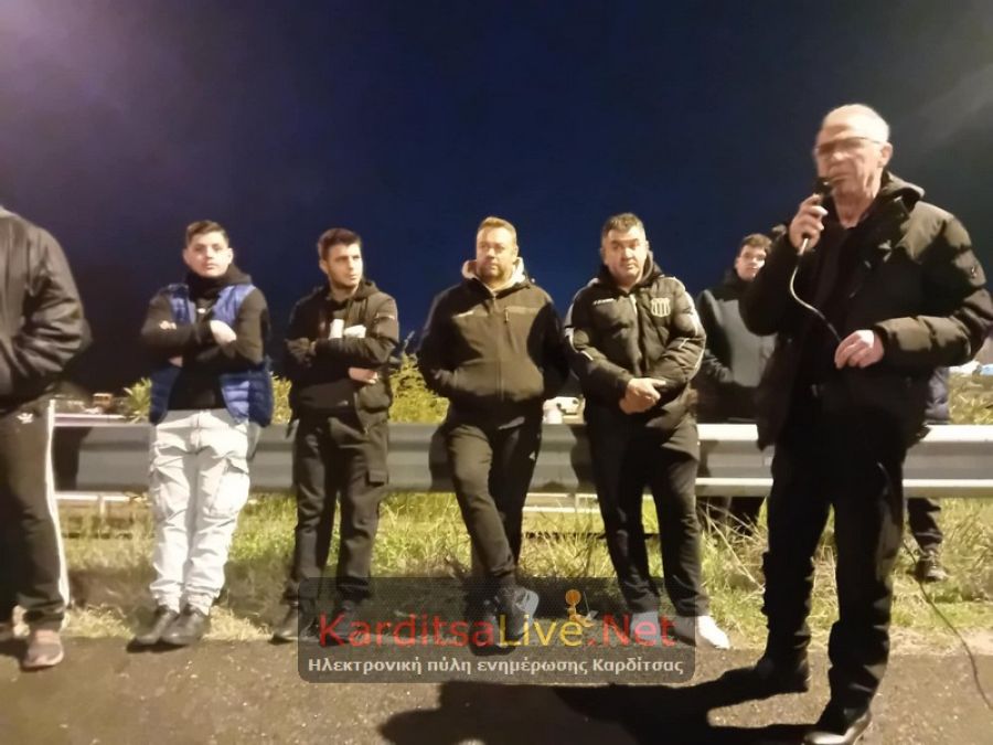Αποχωρούν το πρωί της Παρασκευής (19/9) από τον κόμβο του Ε-65 αγρότες και κτηνοτρόφοι