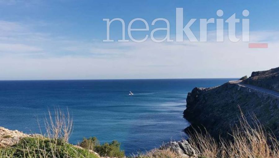 Ηράκλειο: Μονοκινητήριο αεροσκάφος έπεσε στη θάλασσα στο Κακό Όρος - Νεκρός ένας και των δύο επιβαινόντων