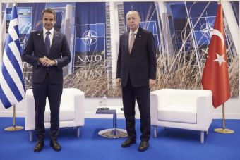 Συνάντηση Μητσοτάκη - Ερντογάν: «Έσπασε ο πάγος», συμφώνησαν να μείνει πίσω η ένταση του 2020