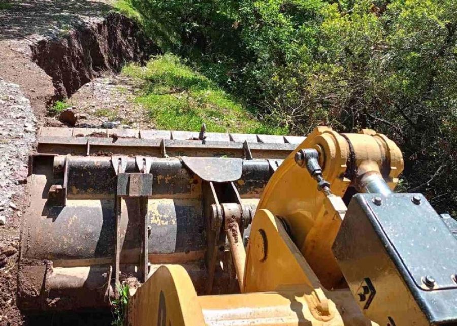 Σε εξέλιξη οι εργασίες καθαρισμού των δασικών δρόμων στο Δήμο Μουζακίου
