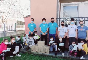 Ρομά Χωρίς Σύνορα: Προσφορά 5.000 γάντια χειρός από τον &quot;Δεσμό&quot;