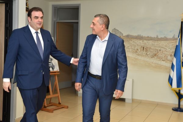 Με τον Υπουργό Εθνικής Οικονομίας και Οικονομικών Κυρ. Πιερρακάκη συναντήθηκε ο Περιφερειάρχης Δημ. Κουρέτας