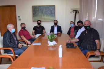 Τον Δήμαρχο Καρδίτσας επισκέφτηκαν εκπρόσωποι των ακαδημιών ποδοσφαίρου