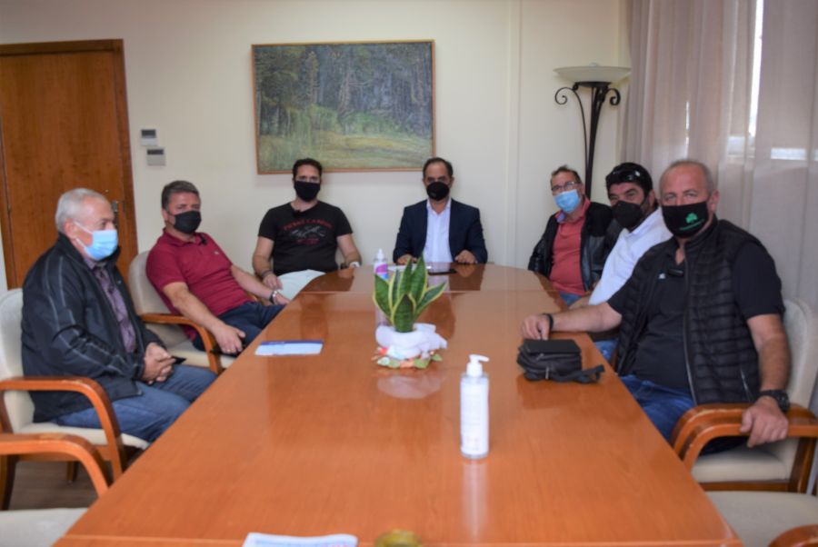 Τον Δήμαρχο Καρδίτσας επισκέφτηκαν εκπρόσωποι των ακαδημιών ποδοσφαίρου