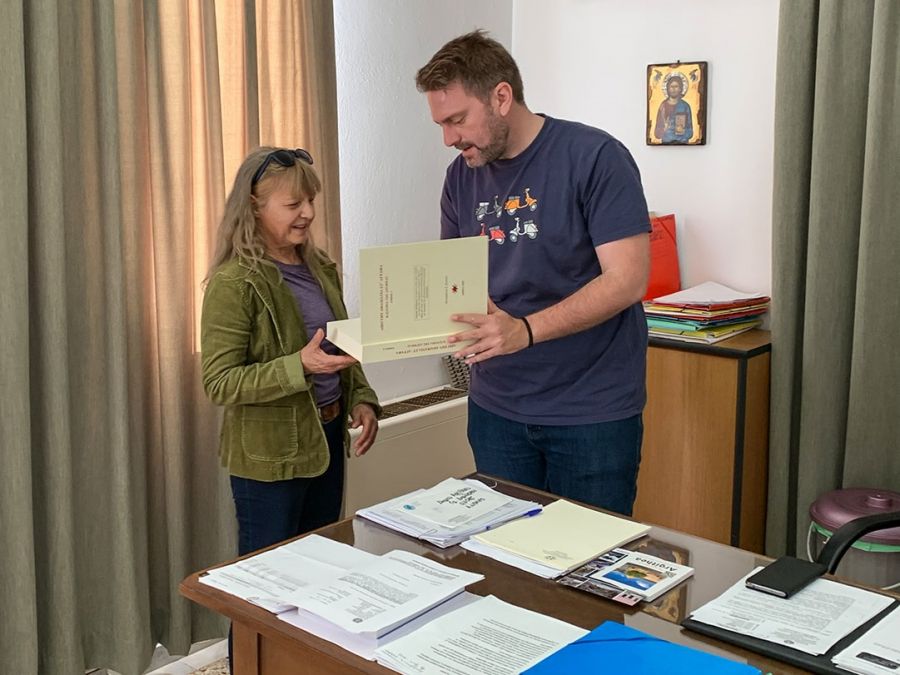 Σημαντική Δωρεά Βιβλίων για το Δημοτικό Σχολείο Ανθηρού και το Δήμο Αργιθέας