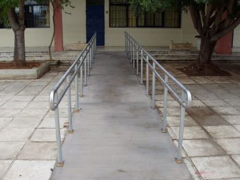 Παρελήφθη το έργο κατασκευής ραμπών πρόσβασης ΑΜΕΑ στα σχολεία του Δήμου Παλαμά