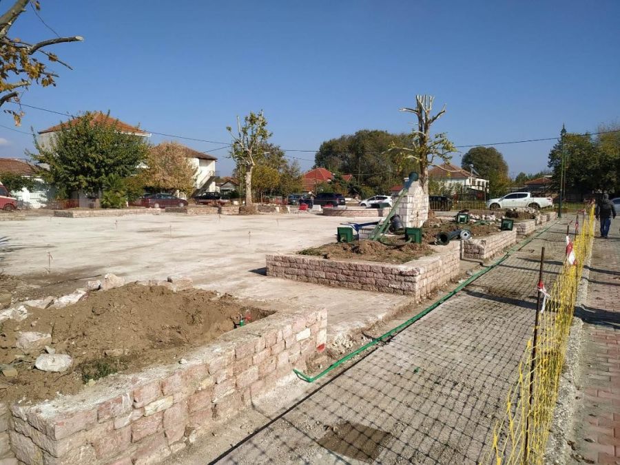 Σε εξέλιξη η ανάπλαση της Κεντρικής Πλατείας στην Τοπική Κοινότητα Κρανιάς