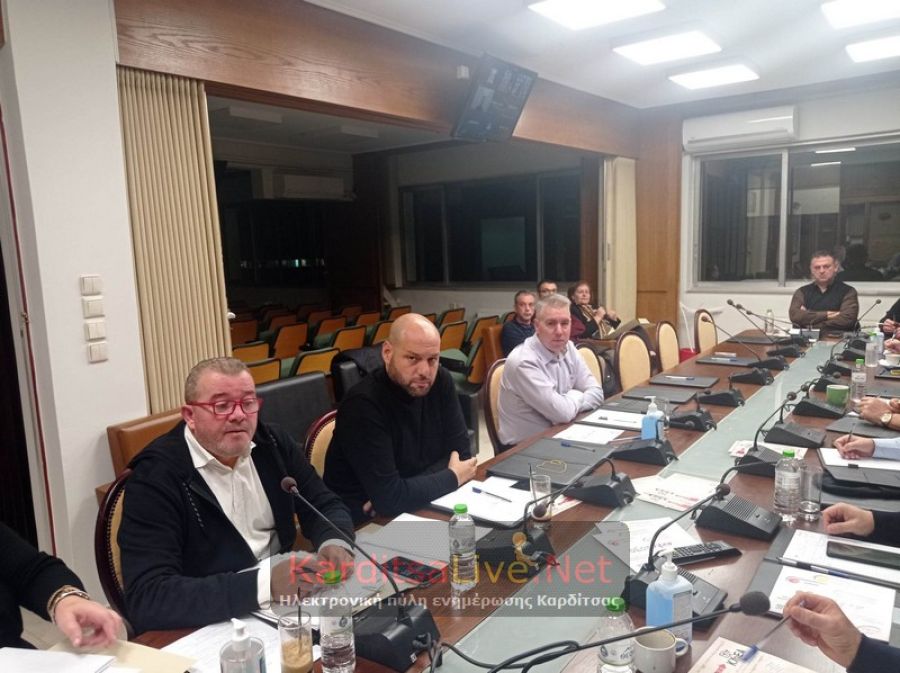 Συμμετοχή του Ε.Β.Ε. Καρδίτσας στον εορταστικό στολισμό της Καρδίτσας (με 14.000 ευρώ) και των Σοφάδων (με 3.500 ευρώ)