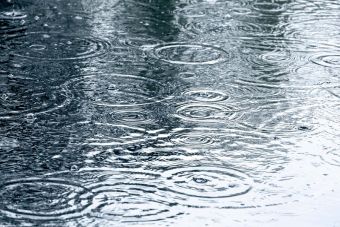 Κακοκαιρία &quot;Αθηνα&quot;: Ξεπέρασε τα 100 χιλιοστά η βροχόπτωση σε Ήπειρο και Ιόνιο πέλαγος