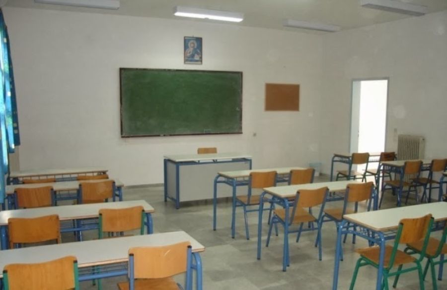 Μαθητής του ΕΠΑΛ διέσωσε 14χρονο από πνιγμονή στο 1ο Γυμνάσιο Παλαμά - Ευχαριστήρια επιστολή