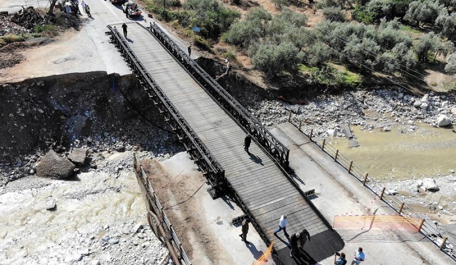 Νέα αιτήματα στο ΓΕΕΘΑ για τοποθέτηση και άλλων γεφυρών Μπέλεϋ σε περιοχές που επλήγησαν από τις πλημμύρες