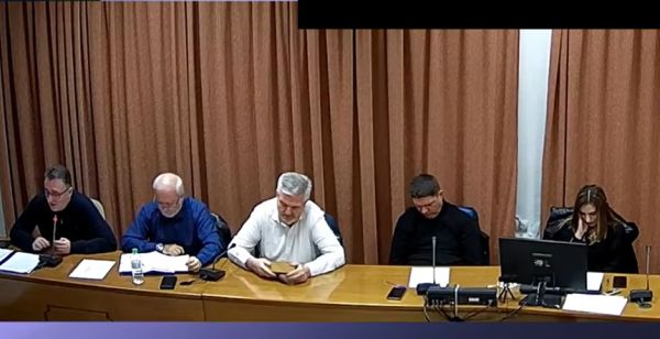 «Διαξιφισμοί» στο Δημοτικό Συμβούλιο Σοφάδων για τον προϋπολογισμό του 2026 – Εγκρίθηκε κατά πλειοψηφία