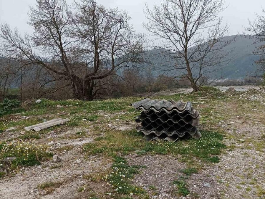 Φ. Στάθης: Να σταματήσει η ρύπανση του περιβάλλοντος με επικίνδυνα αμιαντούχα υλικά στο Μουζάκι