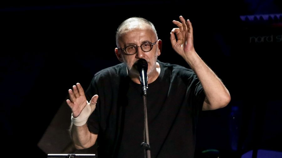 "Έφυγε" από τη ζωή ο Θάνος Μικρούτσικος