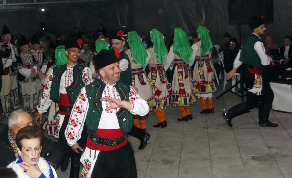 Καρναβάλι Σοφάδων 2023: Γλέντι και χορός το βράδυ του Σαββάτου