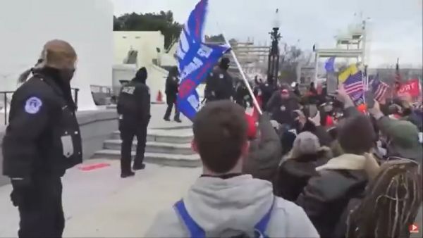 Εισβολή στο Καπιτώλιο: Στους τέσσερις οι νεκροί μετά τα επεισόδια της Τετάρτης (6/1)