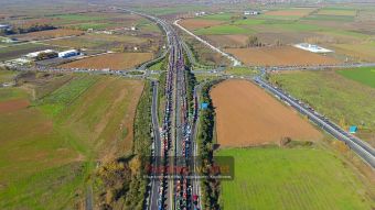 Μπλόκο Ε-65: Δεν ικανοποιούνται οι αγρότες από τις εξαγγελίες της κυβέρνησης