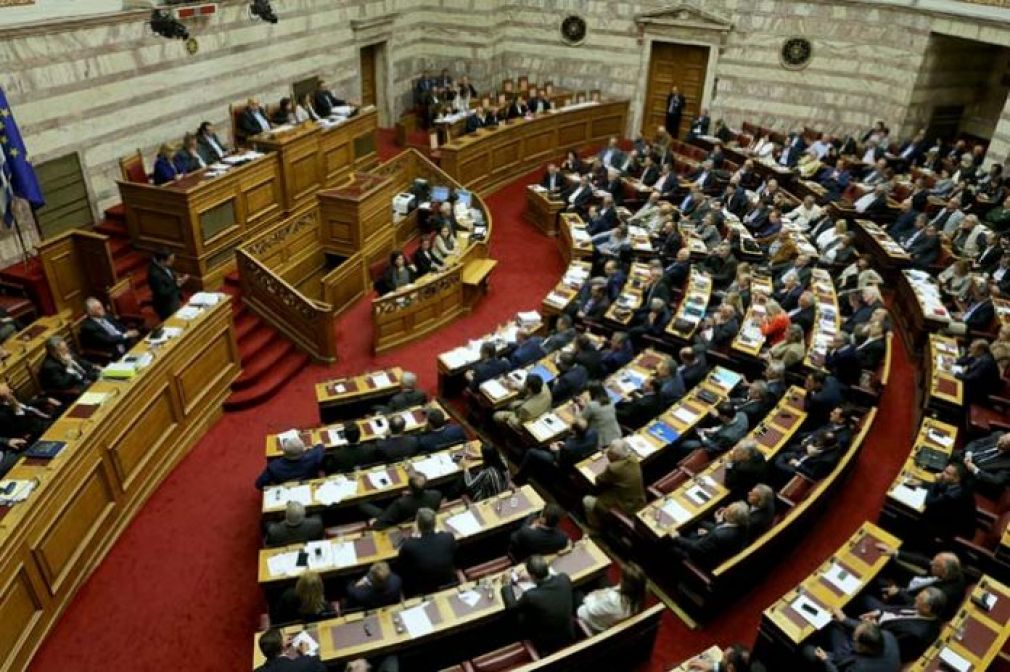 Πέρασε με 153 "Ναι" από τη Βουλή των Ελλήνων η "Συμφωνία των Πρεσπών"