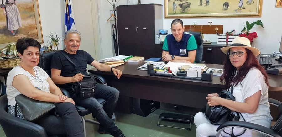 Συνάντηση του Κ. Νούσιου με εκπροσώπους θεατρικών σχημάτων