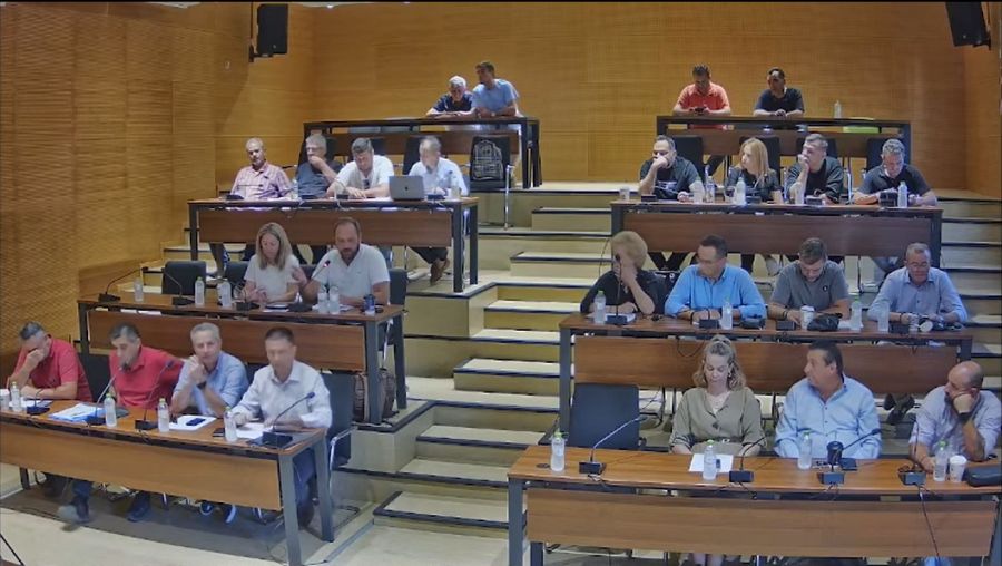 Γέφυρα στα Ρογκάκια, Μνημείο Εθνικής Αντίστασης και ψηφιακά υδρόμετρα απασχόλησαν το Δ.Σ. Καρδίτσας