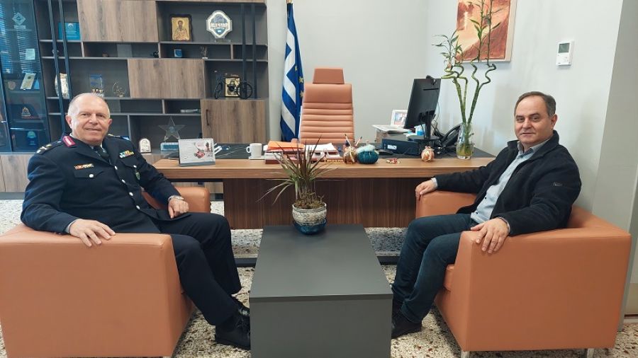 Επίσκεψη του Αστυνομικού Διευθυντή Καρδίτσας στο Δήμαρχο Καρδίτσας
