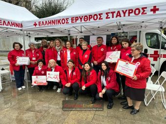 Δράση του Ε.Ε.Σ. στην κεντρική πλατεία Καρδίτσας με θέμα την πρόληψη κατά του καρκίνου του μαστού (+Φωτο +Βίντεο)