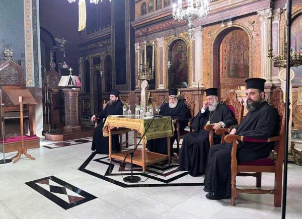 Με πνευματικό προβληματισμό και ποιμαντικές αναφορές η Ιερατική Σύναξη της Μητροπόλεώς μας