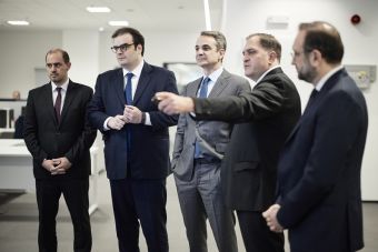 Επίσκεψη του Πρωθυπουργού στην ΑΑΔΕ - Πάνω από 1,1 εκατ. φορολογικές δηλώσεις έχουν ήδη υποβληθεί