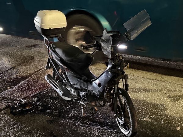 Τροχαίο με τραυματισμό μοτοσυκλετιστή στο κέντρο της Καλαμπάκας