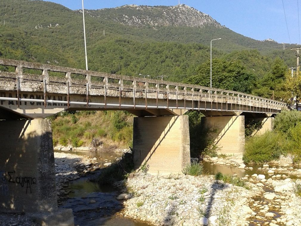Περιβαλλοντική και Οικολογική Παρέμβαση: "Ανησυχία για την παλιά γέφυρα του Μουζακίου"