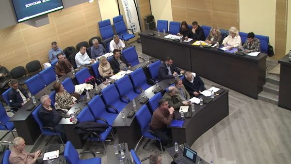Πρόταση ψηφίσματος για τους εργαστηριακούς γιατρούς ενέκρινε το Περιφερειακό Συμβούλιο Θεσσαλίας