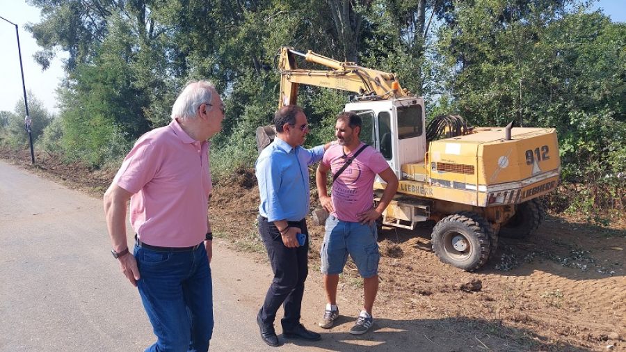 Εργασίες εξωραϊσμού και καθαριότητας εκτελούνται στο Μακρυχώρι
