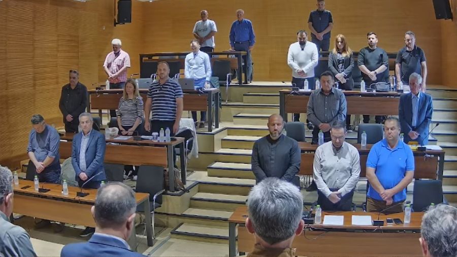 Ενός λεπτού σιγή στο Δημοτικό Συμβούλιο Καρδίτσας και ψήφισμα για τον Μένιο Γιαννέλο
