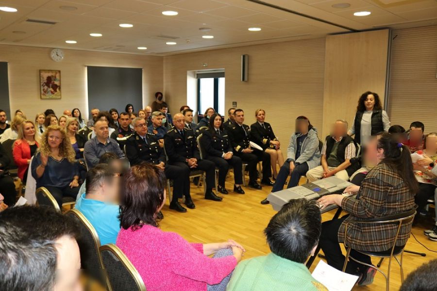 Ημερίδα με τίτλο «Μαθαίνοντας για τον αυτισμό» πραγματοποιήθηκε στο Αστυνομικό Μέγαρο Μαγνησίας