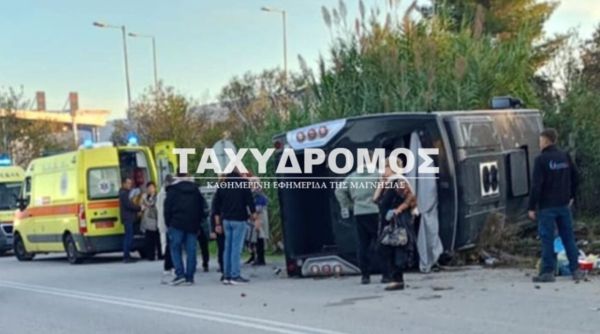 Βόλος: Εκτροπή λεωφορείου με τραυματίες στην παλιά εθνική οδό Βόλου – Λάρισας